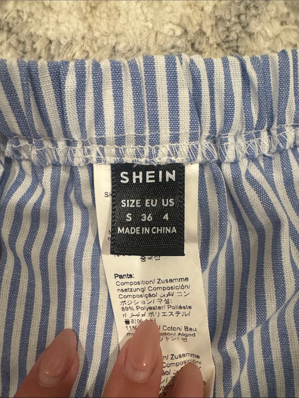 SHEIN draw string shorts - Picture 3 of 4